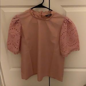 Short sleeve blouse w/ embellished flower sleeves